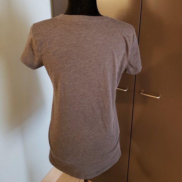 Batgirl T-shirt Size Large - Picture 4 of 6